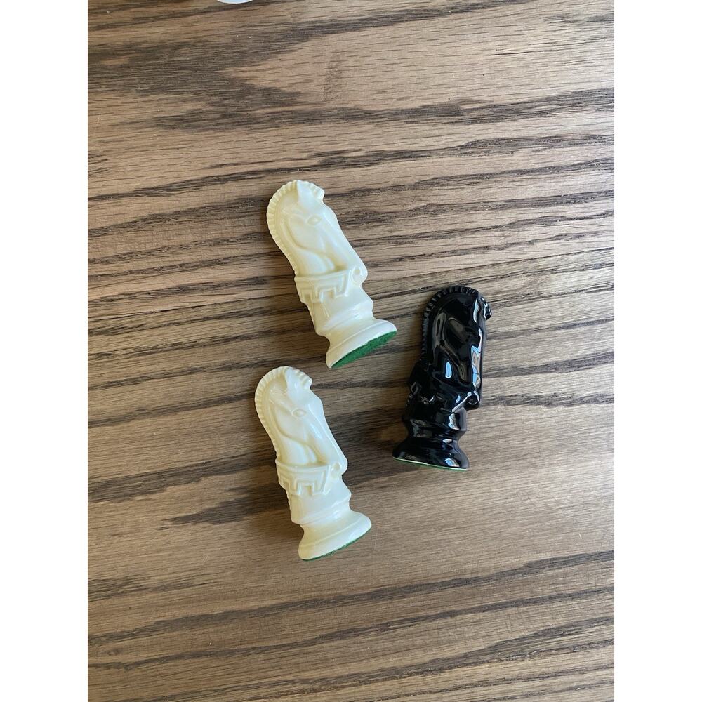 Vintage Midcentury Duncan Ceramics Chess Pieces Ivory/Black Knights Set Of 3